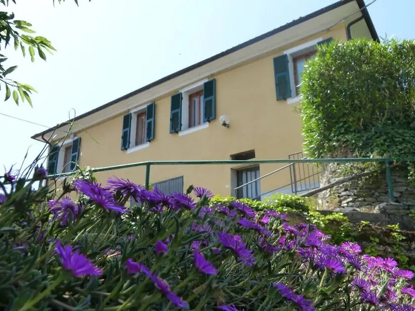 Appartamento 'Casa dei Fiori' adatto agli animali domestici con vista sulle montagne e Wi-Fi - Image 1