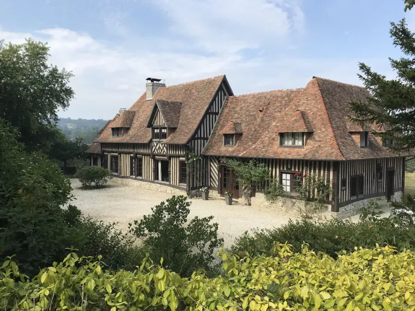 i nærheden af Deauville gamle herregård gendanner 9 soveværelser 8 badeværelser med vagter tilgængelige - Image 1