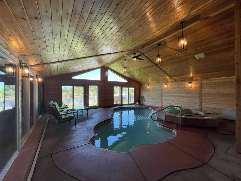 Hampton Grandview Beach Water Front Home with Indoor Heated Pool - Image 1