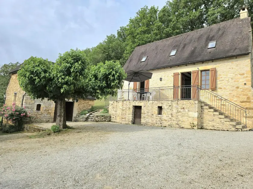 Charming detached house with terrace and BBQ in Dordogne, pets allowed - Image 1