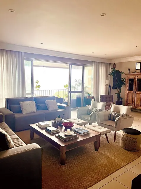 Apartment facing the beach and back to the mountain! - Image 1