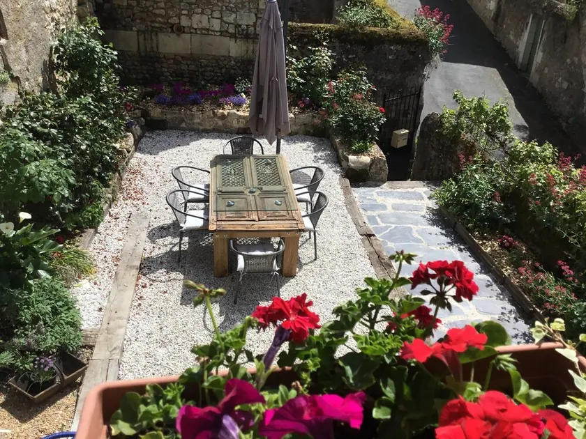 Recentemente renovado casa para locação no Vale do Loire - Montreuil Bellay, - Image 1