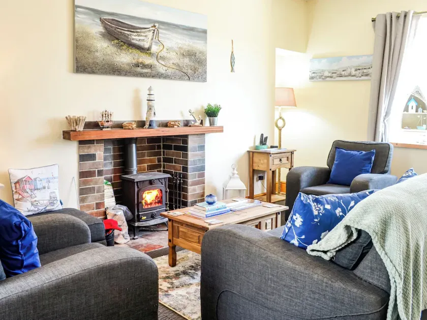 2 bedroom accommodation in Drummore - Image 1