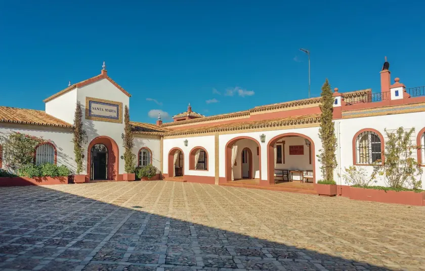 Stunning Home In El Garrobo - Image 1
