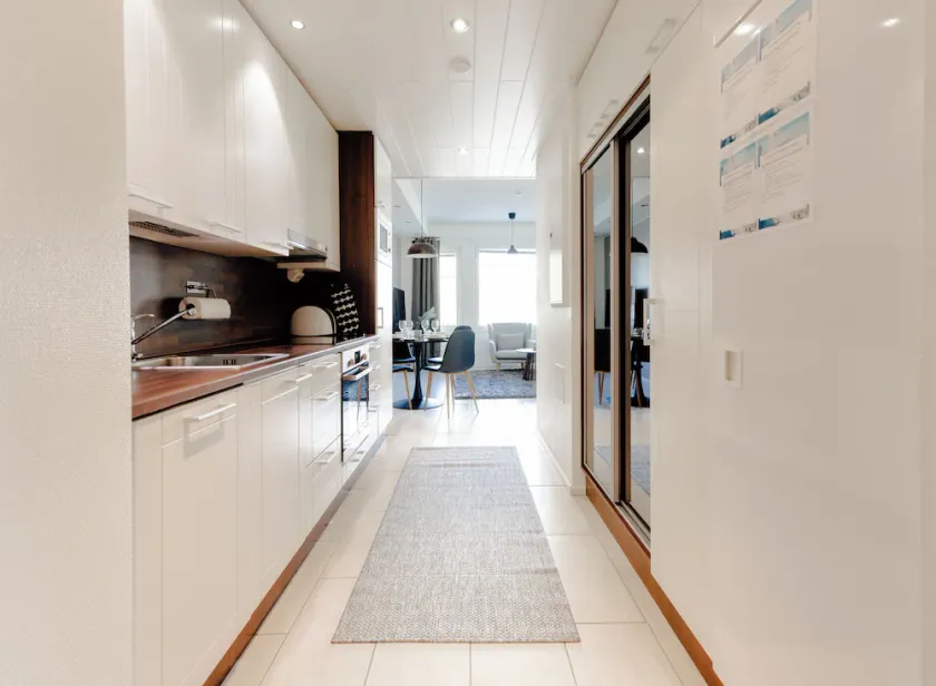 Modern 1BR Apartment next to Ski Slopes - Image 1