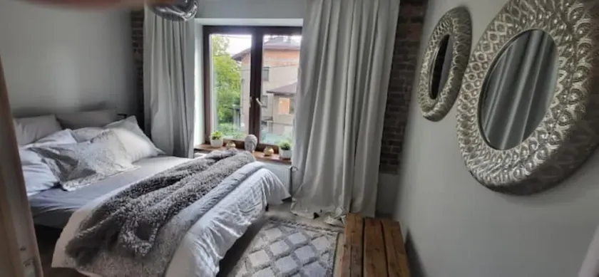 Charming studio in a great location - Image 1