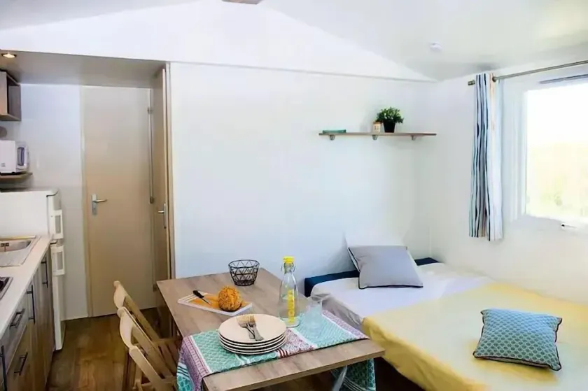 Camping Le Soleil de la Méditerranée ***** - Mobile Home Comfort 3 rooms 4 adults + 2 children - Image 1