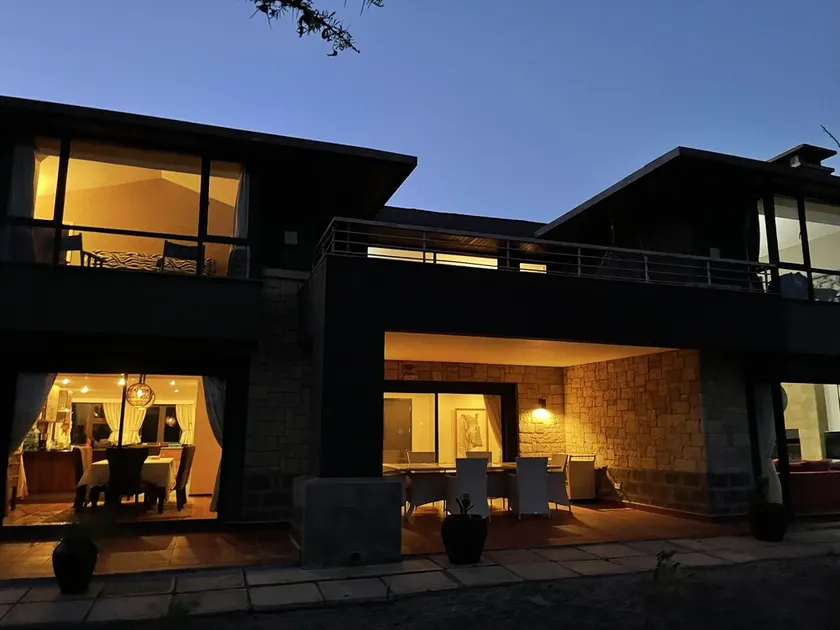 Nyikani House – Safari Stay with Mt. Kenya Views - Image 1