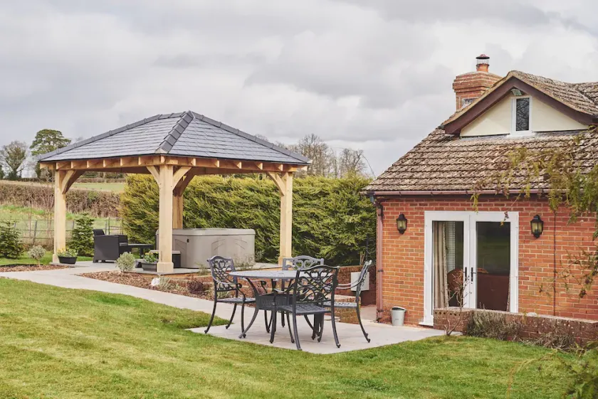 Kingfisher Cottage  -  Luxury Cottages - Image 1