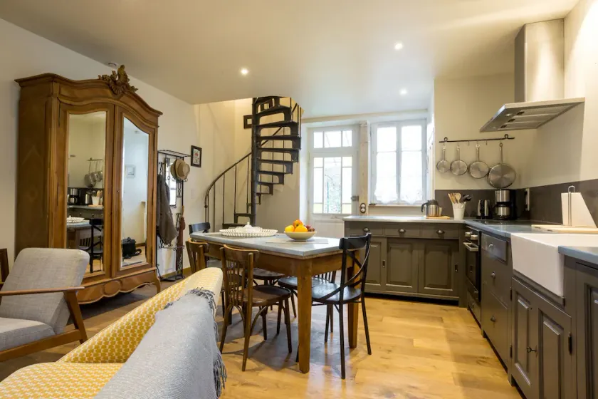 cottage Le P'tit Pichot Charming em uma pequena aldeia de vinho 8 km de Beaune - Image 1
