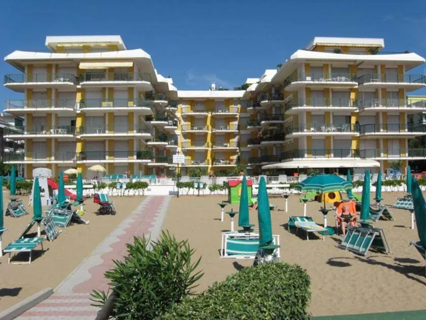 Ferienwohnung 'Residenz Il Panfilo Sul Mare' mit Meerblick, Gemeinschaftspool und privater Terrasse - Image 1