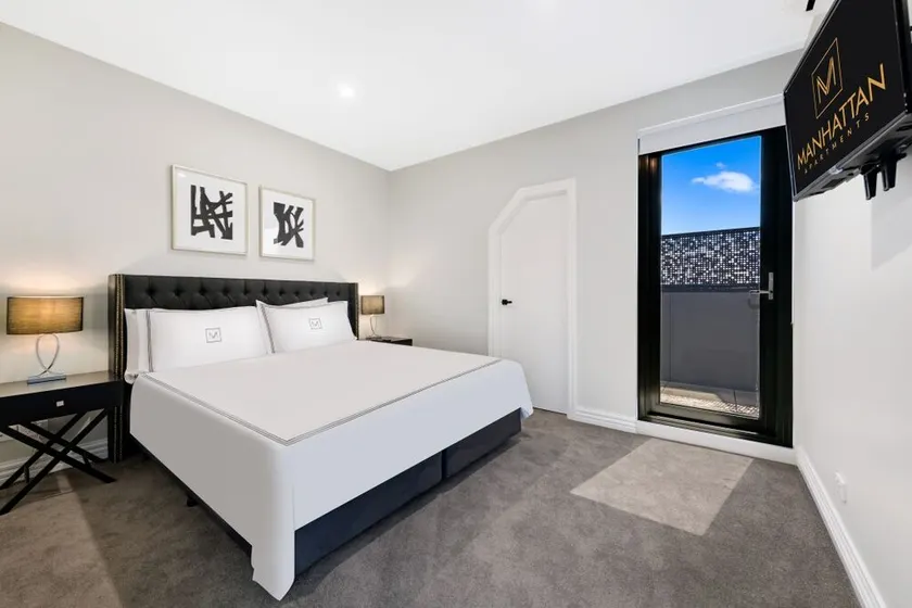 Short Stay 1 Bedroom Standard Manhattan Glen Iris - Image 1