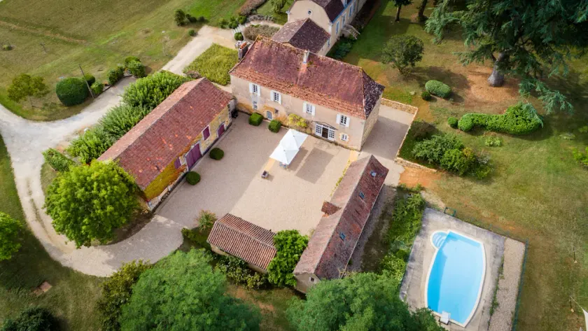 Maison Noble Dans un Cadre Naturel Exceptionnel - Image 1