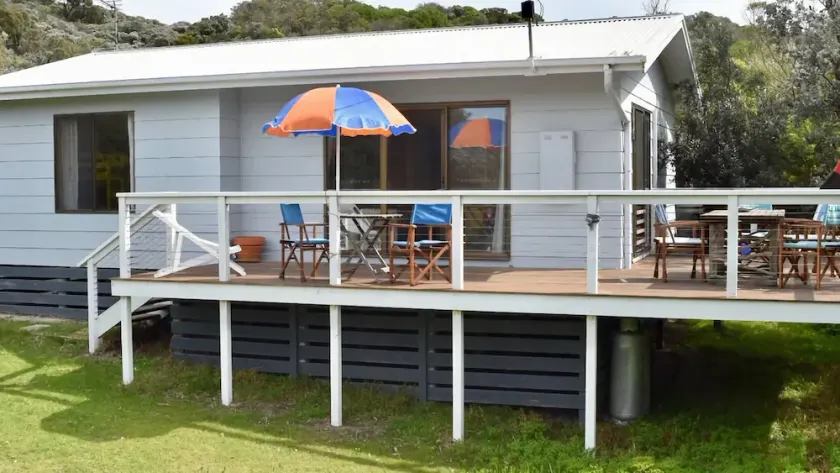 Manna Gum Beach House - Image 1
