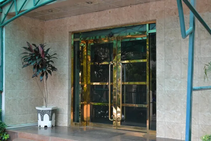Gracious Hotel - Image 1