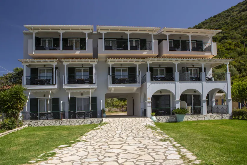 Captain Nick Aparthotel - Image 1