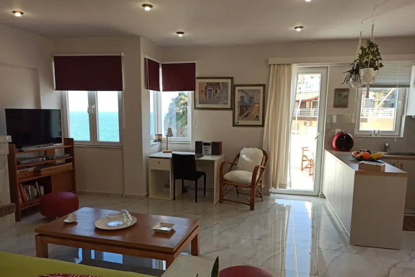 EXPERIENCE & ENJOY SEA VIEW & SOUND OF THE  WAVES (MAISONETTE DIM) - Image 1