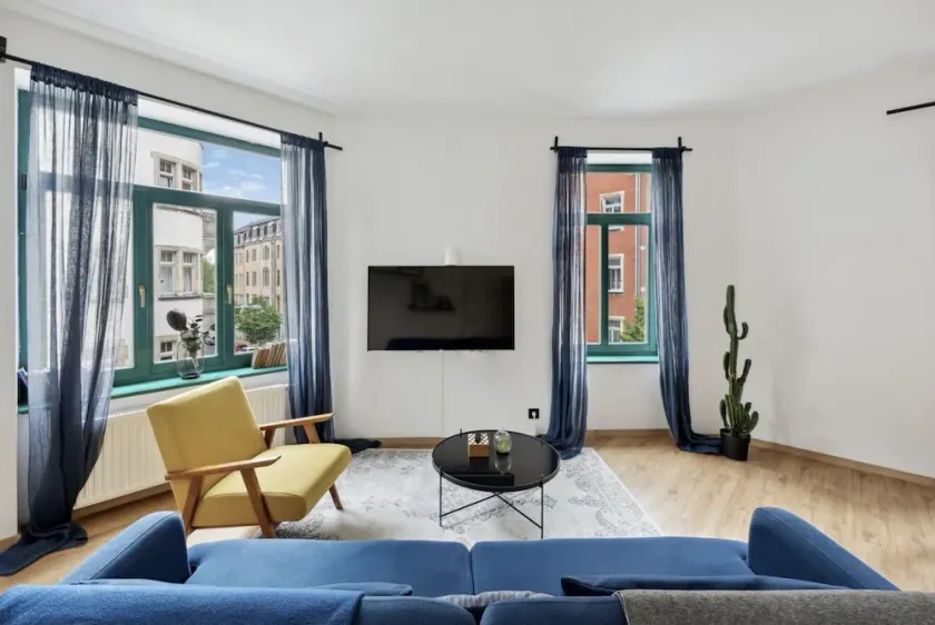B OUR GUEST at NEW Vintage Chic Apartment - Image 1
