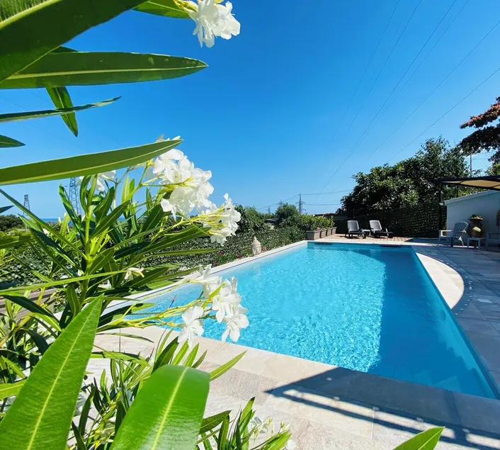 Residence Pasturella, 30-square-meter studio, comfortable, swimming pool - Image 1