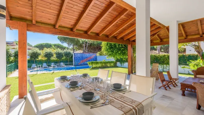 Villa Con Encanto Cerca De La Playa - Image 1