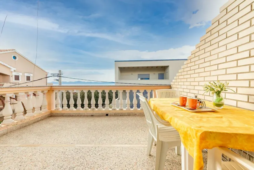 Family friendly seaside apartments Kozino, Zadar - 5749 - Image 1