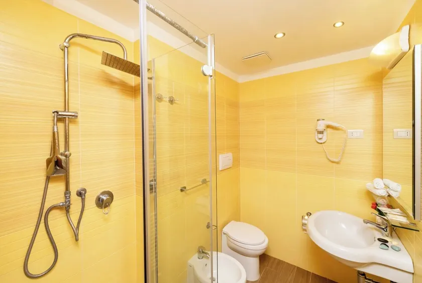 Detached  Villa, 55 square meters, on the ground floor with private garden of 150 square meters with barbecue and sunbeds - Image 1