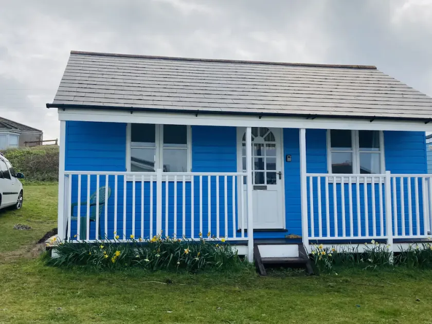 St Ives Bay.  Self Catering traditional Beach Chalet. Sleeps 4. Close to beach! - Image 1