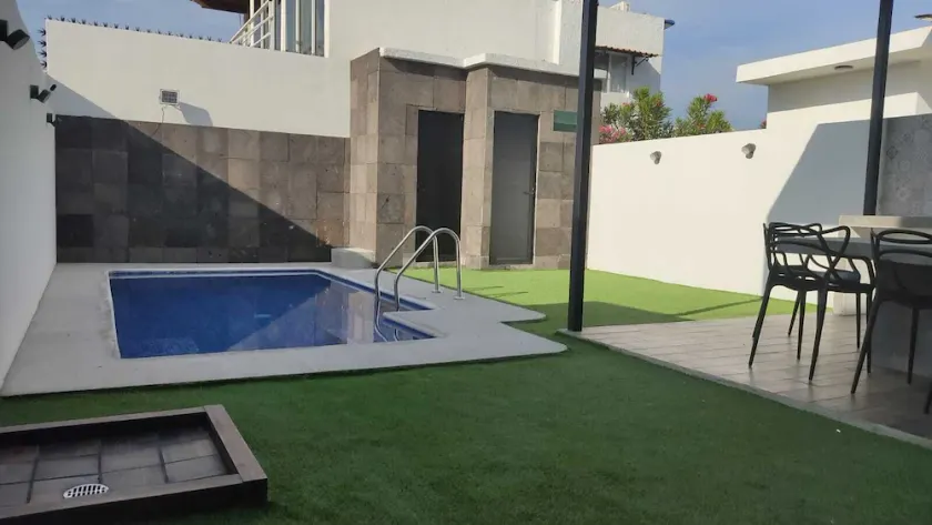 New House with Private Pool - Image 1