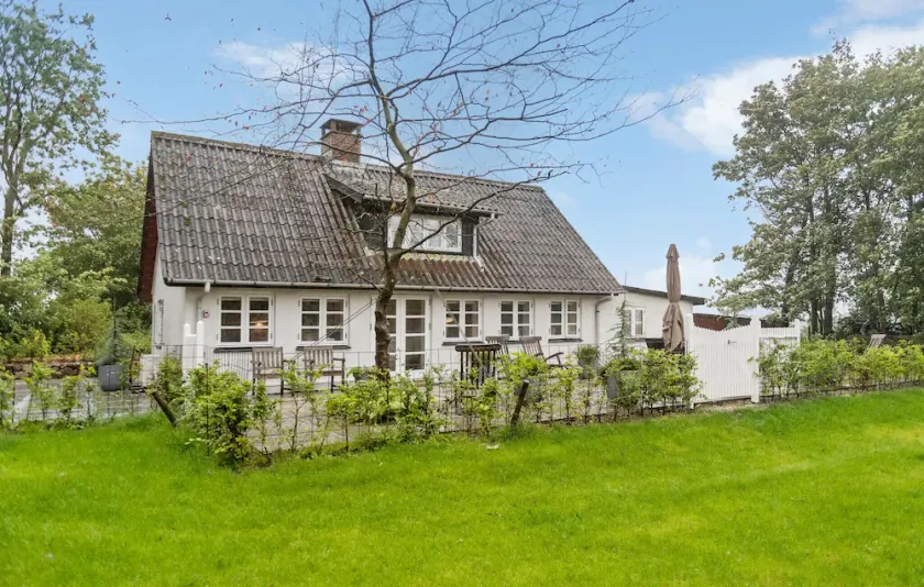 Stunning Home In Nørre Nebel - Image 1