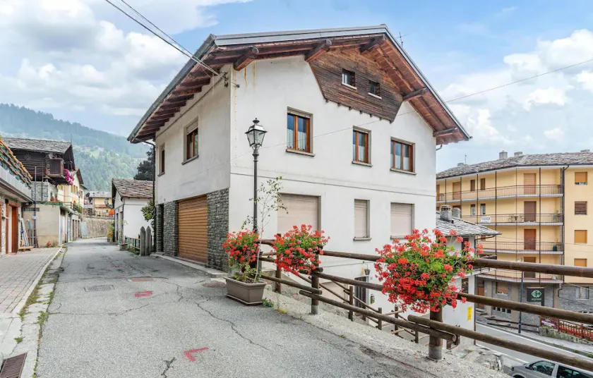 Cozy home in Brusson AO with WiFi - Image 1