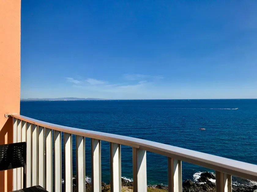Collioure T3 3* Les pieds dans l'eau Sea view Access to coves WIFI Garage - Image 1