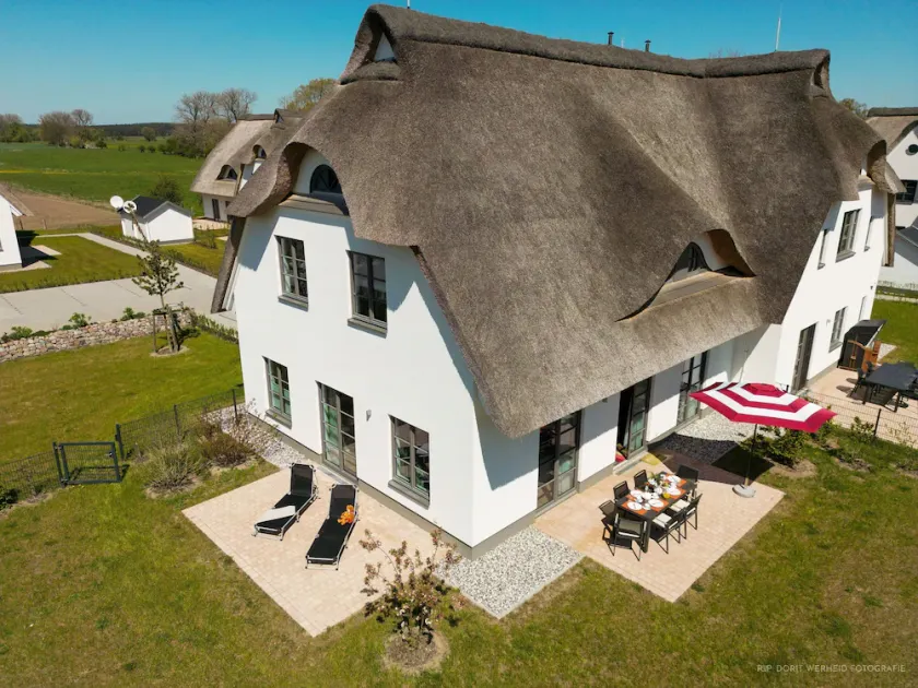 Vacation home Ole Bull 15 - Inseldomizil Stolpe - Vacation under thatch on Usedom - Image 1