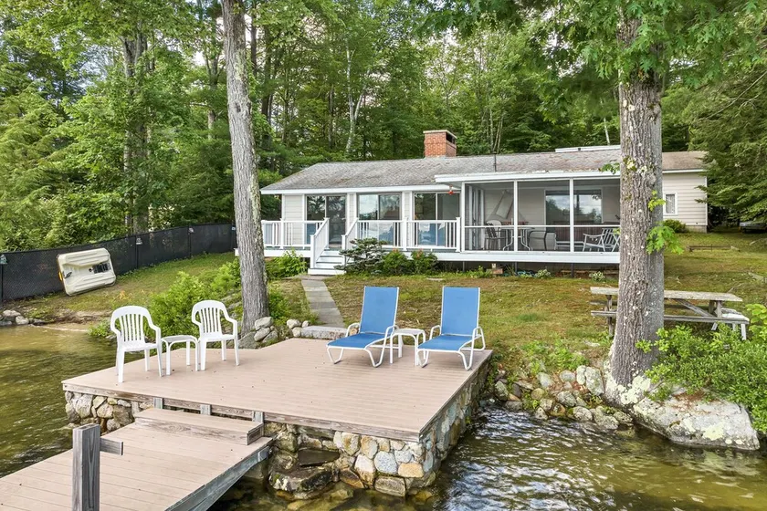 Winnipesaukee House and Guest House Sleeping 8 - Image 1