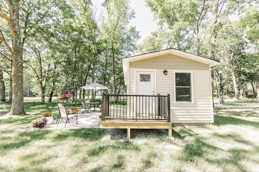 #2 Cabin at Red Oak Valley - Image 1