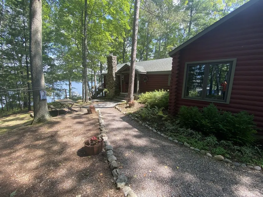 Traverse City @ Rennie Lake  .. Idyllic Lakefront Retreat ..  CC49 ... Perfect! - Image 1