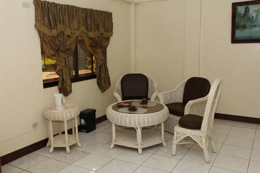 Wir bieten erstklassige Hotelunterkünfte mit Restaurant, Bar und Veranstaltungsbereich. - Image 1