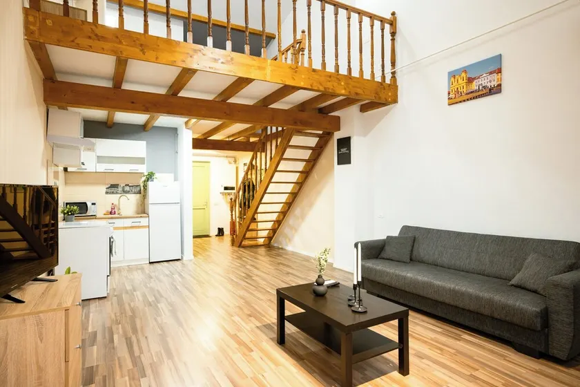 Apartment Sleeps 4 With Pets Welcome - Image 1