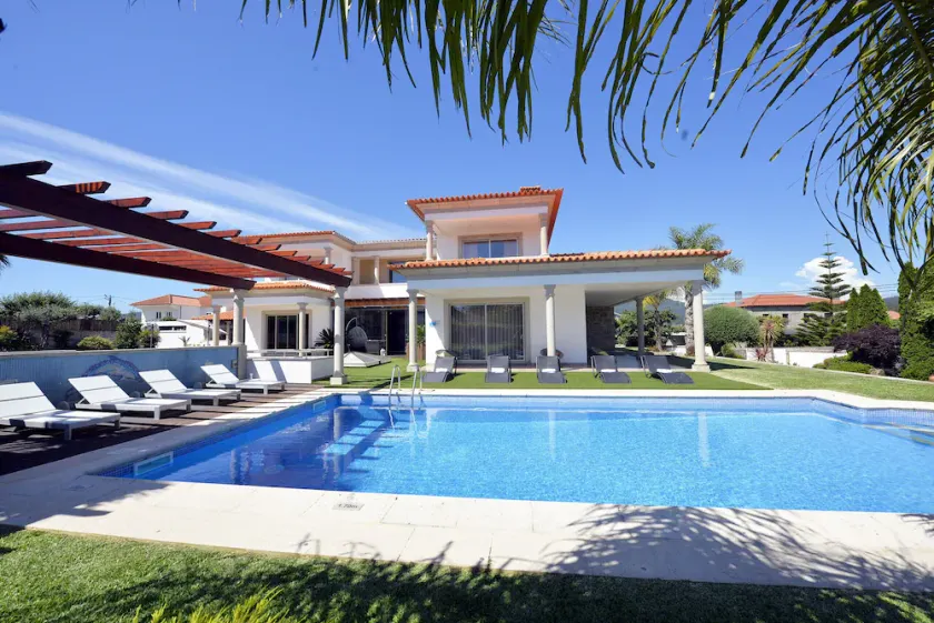 Villa 320 - Image 1
