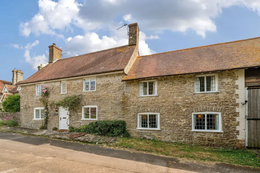 Lower Farm Cottage - Image 1