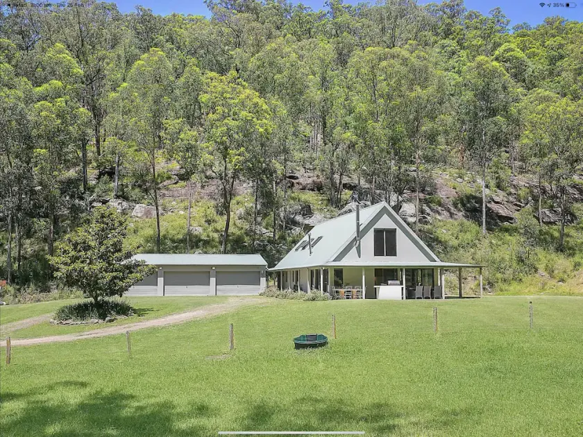 Bellbird Valley Farmhouse - Image 1