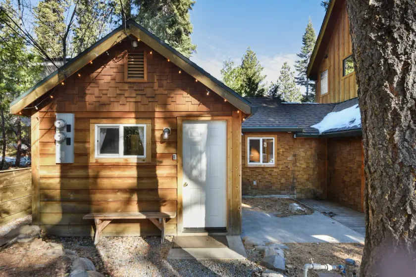 Pioneer Bungalow - Walk to Tahoe City - Image 1