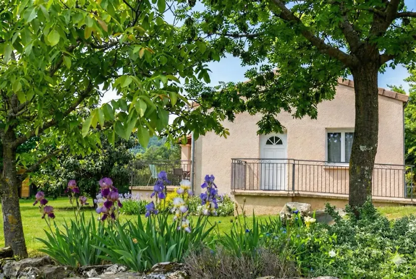 Sommerhus Tournesols sud ardèche 2 til 5 personer swimmingpool 3 Frankrigs ører - Image 1