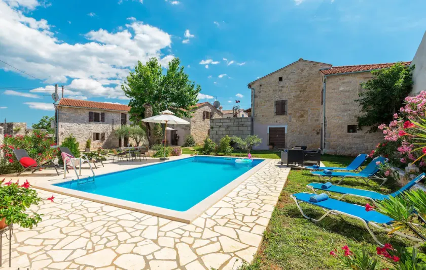 Splendida casa con 4 camere da letto a. - Image 1