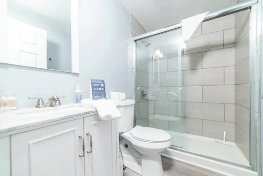 1st Floor - Free Parking - Washer & Dryer - AGH - Image 1