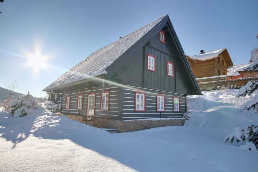 Casa vacanze con eleganti mobili in legno - Image 1