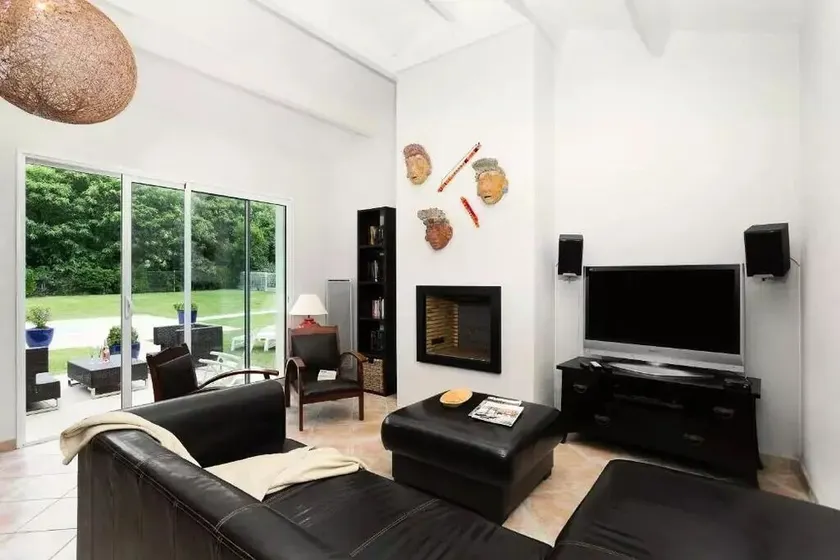 Kinderfreundliche Villa mit Terrasse, Garten und privatem Pool | Golfplatzblick - Image 1