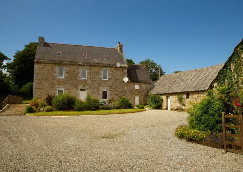 Grande ferme avec piscine et salle de jeux. PARFAIT POUR LES FAMILLES. Emplacement central - Image 1