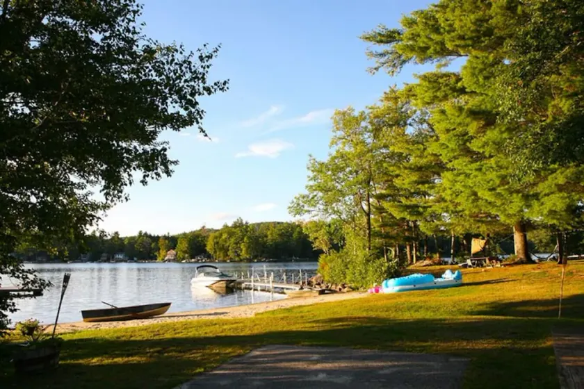Ski by day...Stargaze at the lake by night - Image 1