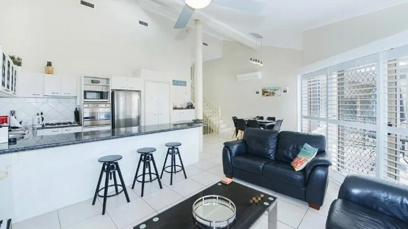 Watermark Apartments - Close To The Beach - Image 1