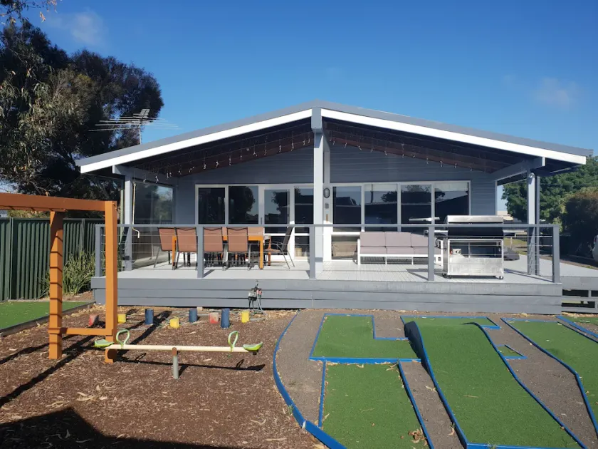 Breakaway holiday house - Image 1